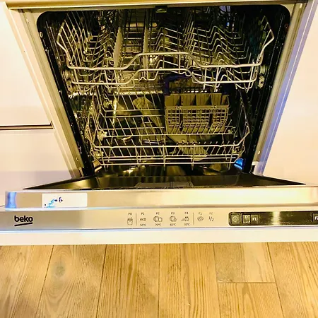 Deluxe *