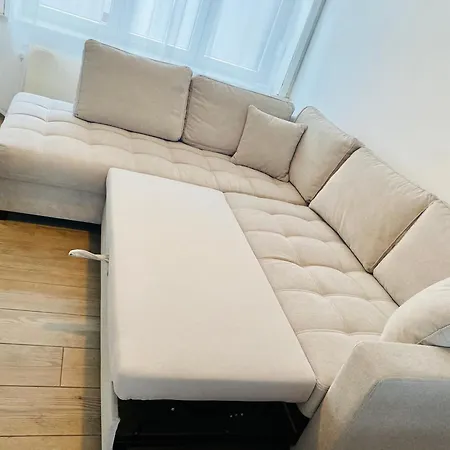 Deluxe Charleroi